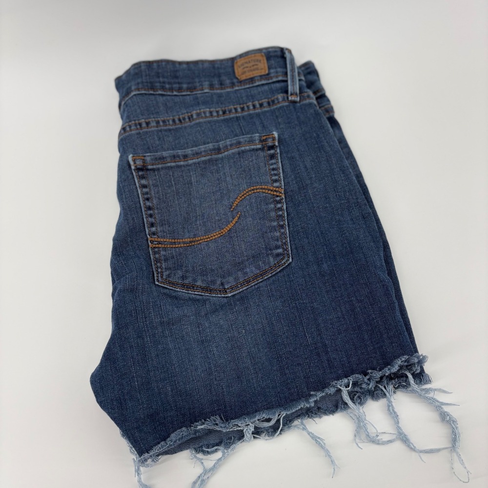 Signature by Levi Strauss Modern‎ Shorts Size 14 Dark Wash Cutoff Denim Blue